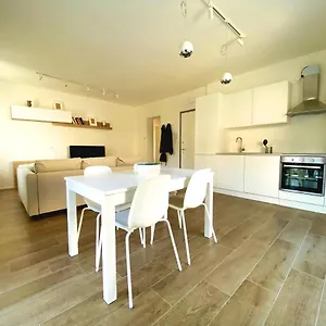 https://sol-lakeview.it-lombardy.com