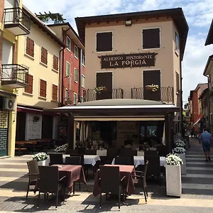 Camere La Forgia Guest house