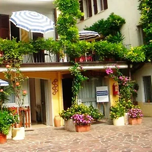  Apartment La Fattoria 2